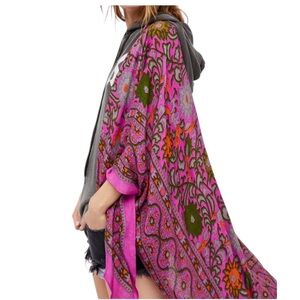 Free People x All Tous Magic Dance Border Print Kimono Size OSFM Purple Floral